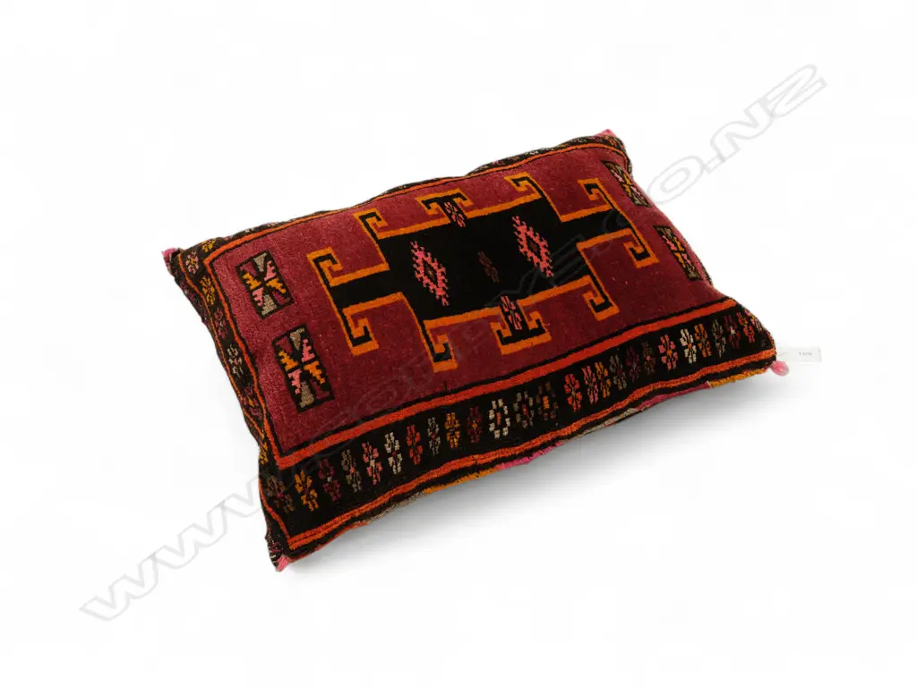 Pile face pillow, Image 1++